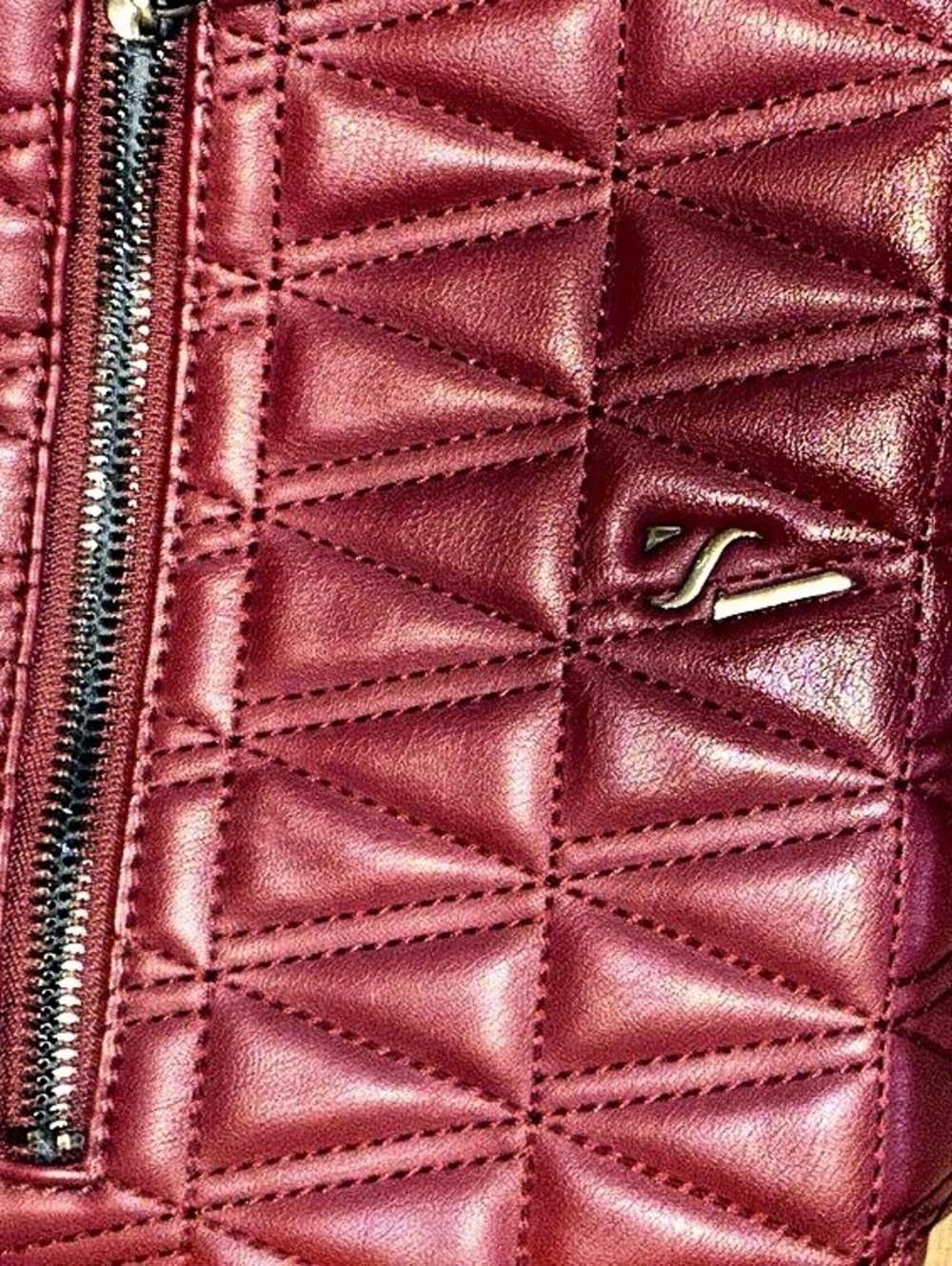 KATE SPADE Quilted Crossbody in Burgundy
